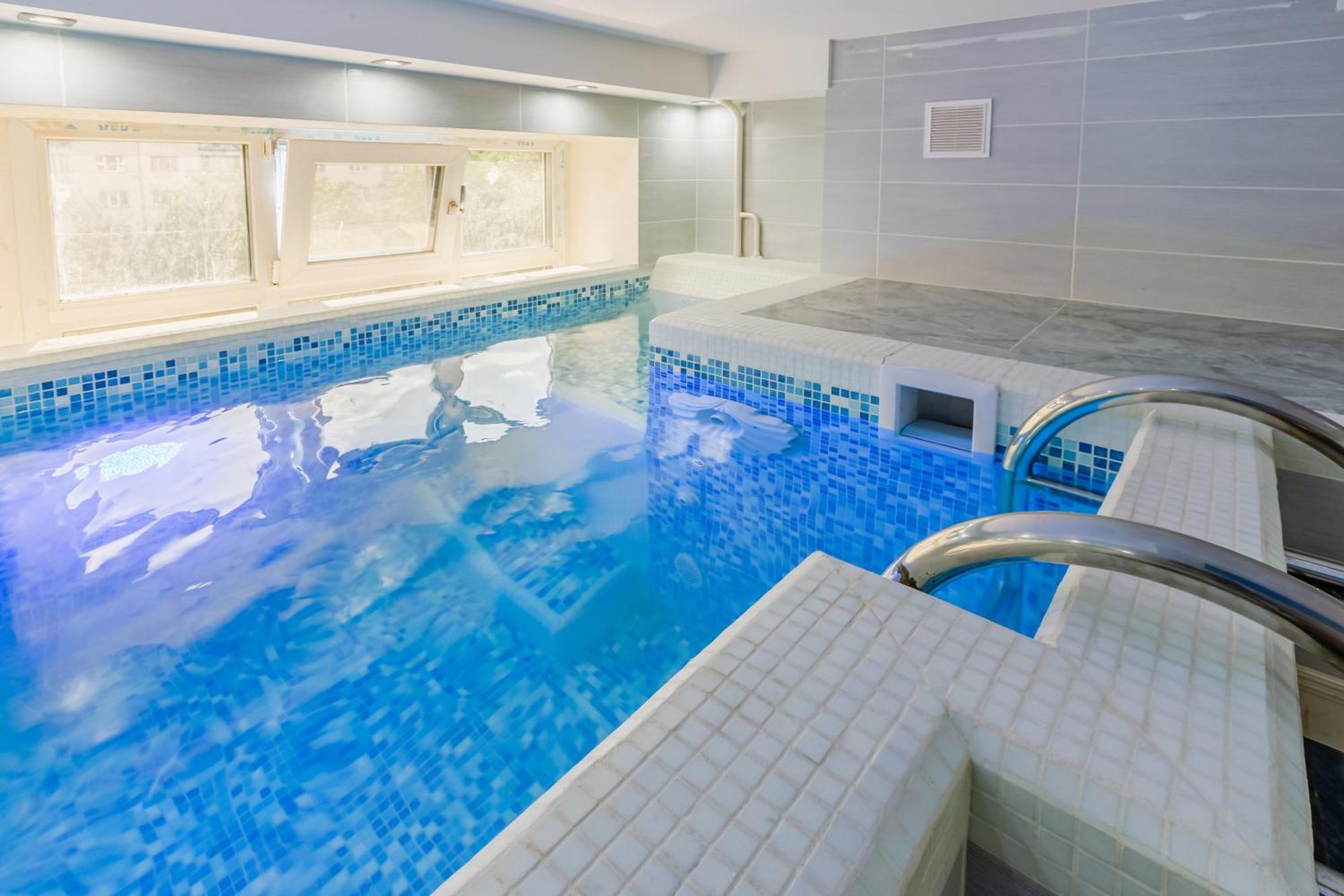 Luxury Apartment With Pool And Hammam Kiew Exterior foto